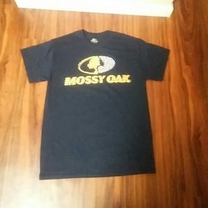 Mossy Oak T-Shirt size Medium